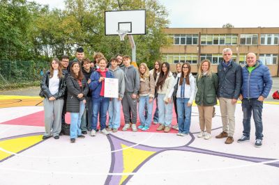 Inaugurato ieri alla scuola "Roli" il nuovo campo da basket e baskin