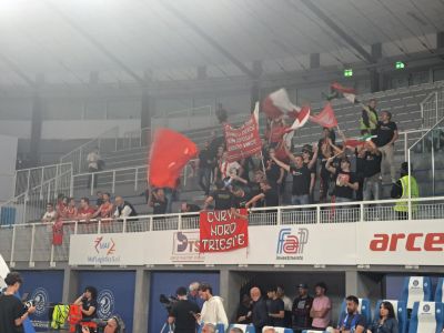 Decisioni lentissime, orari penalizzanti: il rispetto per i tifosi arriva sempre per ultimo