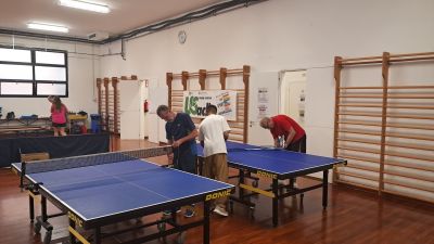Grande partecipazione al Cus per il torneo di ping pong. E in piazzale Rosmini si gioca tutta l'estate