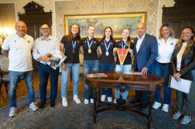 Le Tigrotte premiate in Comune per il successo nazionale alle finali 3vs3 U14