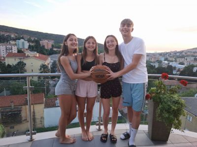 La "famiglia allargata" Pribac-Krizman con il basket nel DNA