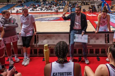 Coach Andrea Mura si separa dal Futurosa