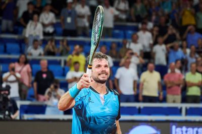 Torneo di Umago: in campo adesso l'azzurro Darderi, tutto facile per Wawrinka